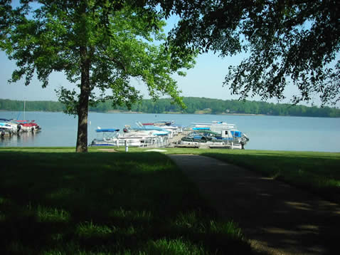 Lake Club condo's or condominiums townhouses on Lake Wylie in Rock Hill SC waterfront Lake Wylie real estate for sale